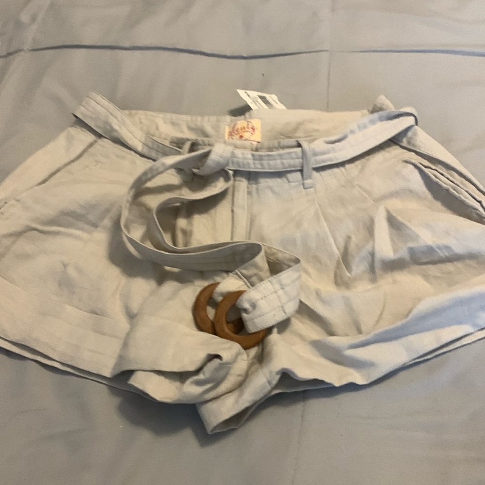 Super cute PLENTY shorts size 0. New with tags. Original price 110